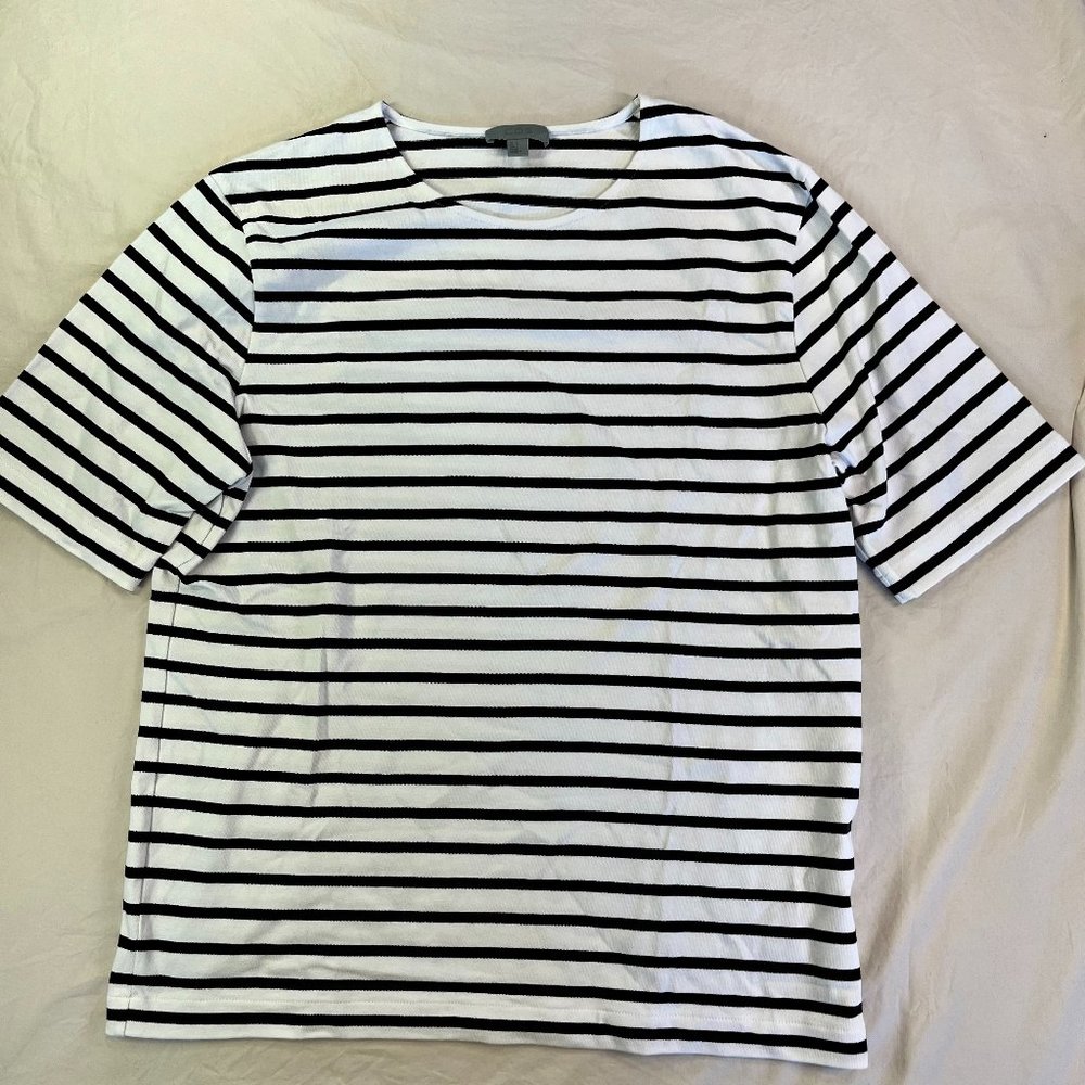 COS Men’s Medium T-Shirt (White w/ black stripes)